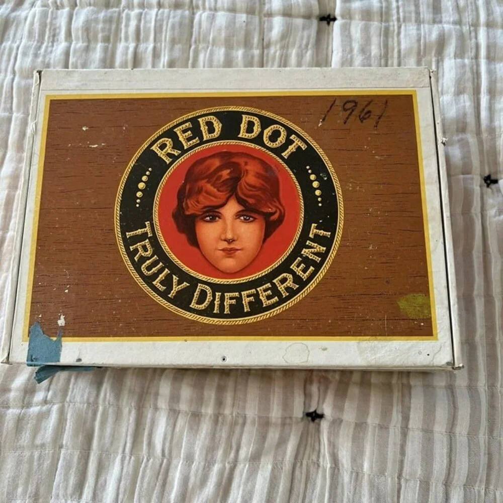vintage red dot empty cigar box, great graphics color, man cave decor item